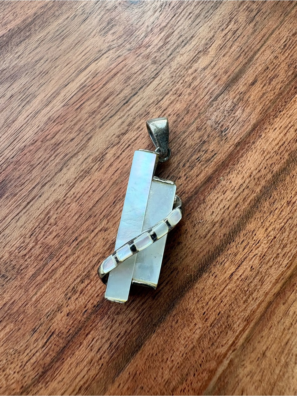Vintage Sterling Silver and Mother-of-Pearl Ribbon Pendant
